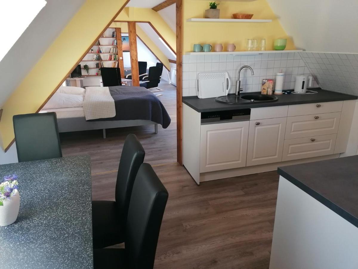 Sonnendeck Mit Dachterrasse & Parkplatz By Abcwismar Apartment Bagian luar foto